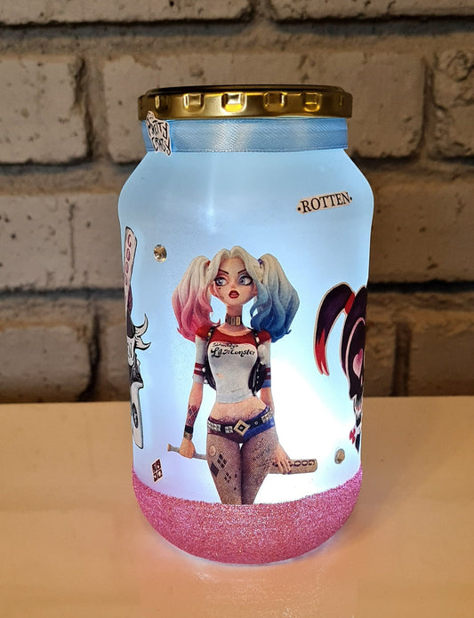 Harley Quinn Lamp